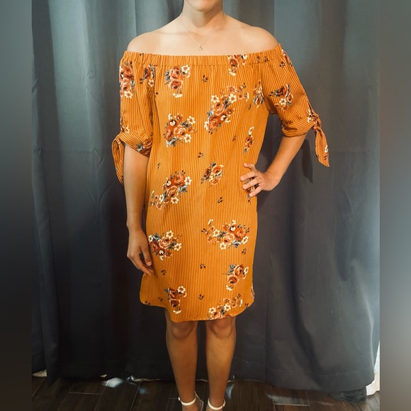 Burnt orange baby doll floral print - Picture 2 of 4